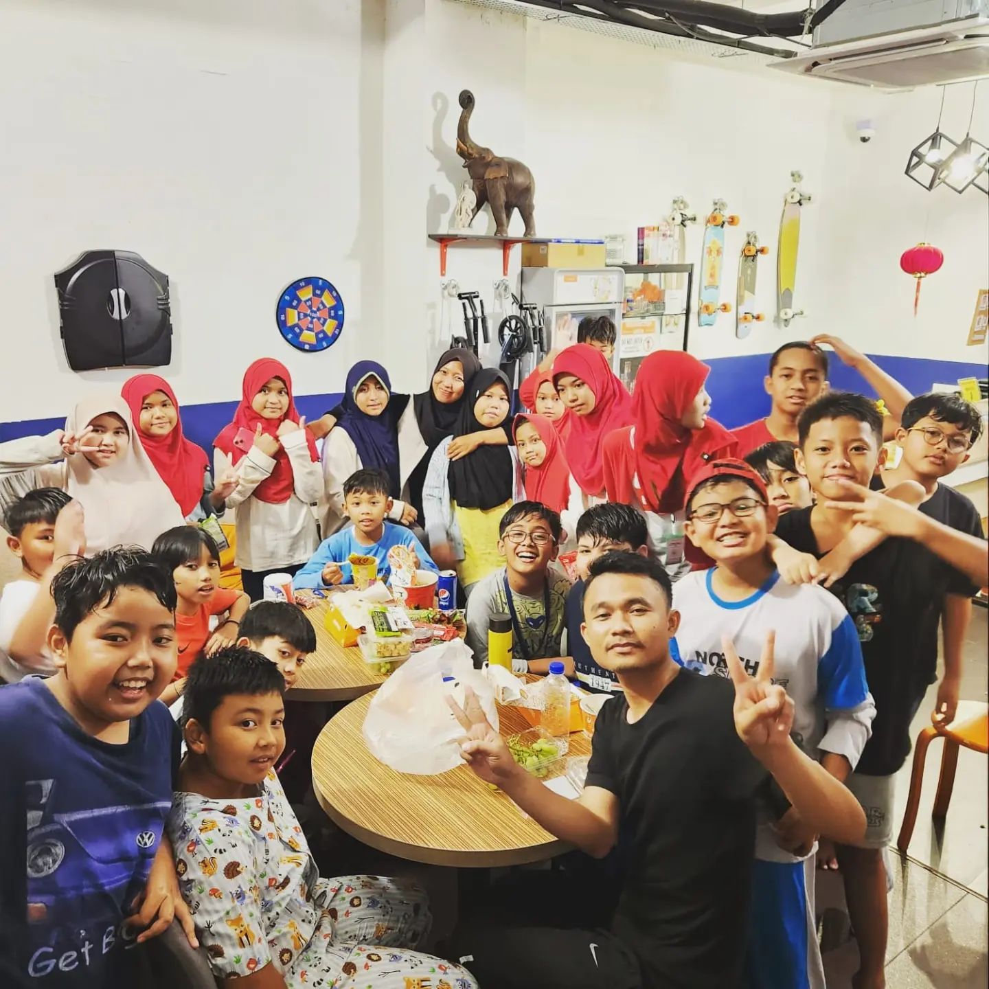 The cutest bunch we have received in our hostel. They may be rowdy and slightly noisy but this is what youth is all about isn't it? It's so heartening when we see true joy from the kids. They truly bring smiles to our team in Bluewaters.