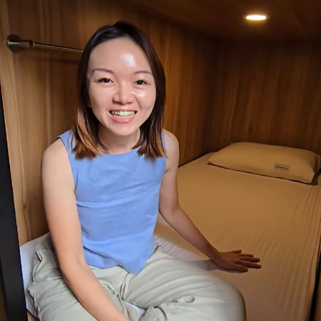 Check out the standard single pod at Bluewaters backpacker's hostel. It's spacious, it's clean, and most importantly, it's affordable!